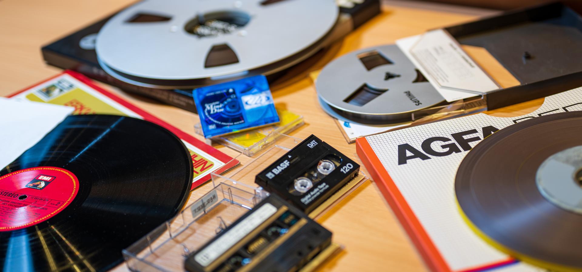 1. Services_Digitalisierung 1. Services_Digitalisierung